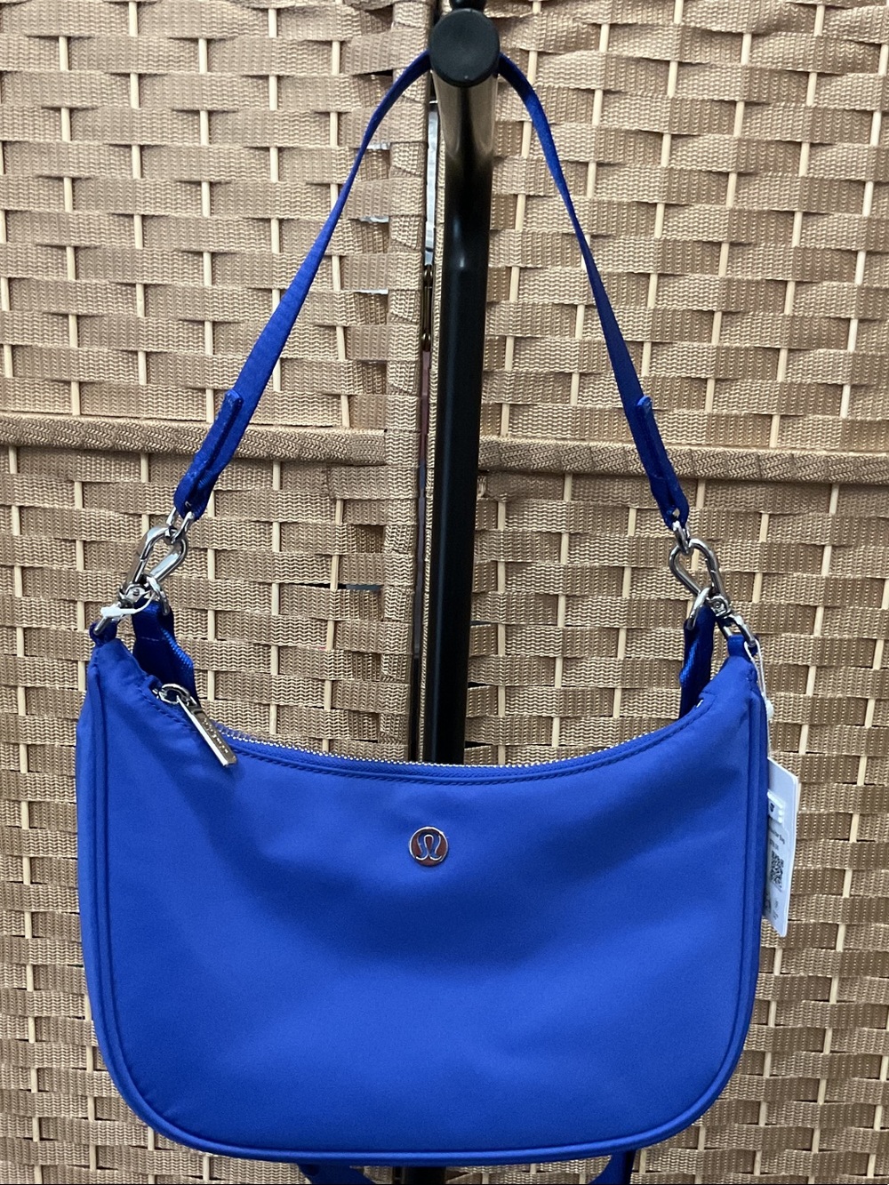 lululemon athletica City Essentials Small Shoulder Bag - Beachball Blue/Silver